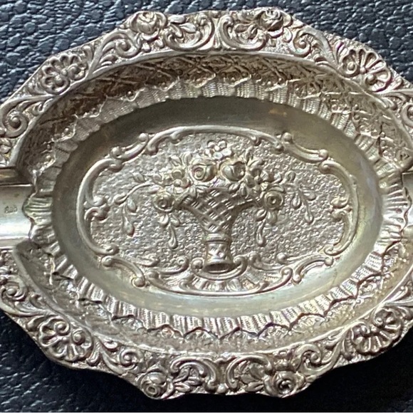 Vintage 800 Silver Ornate Rococo Ashtray Tray Repousse Italian German Dish - Picture 1 of 12